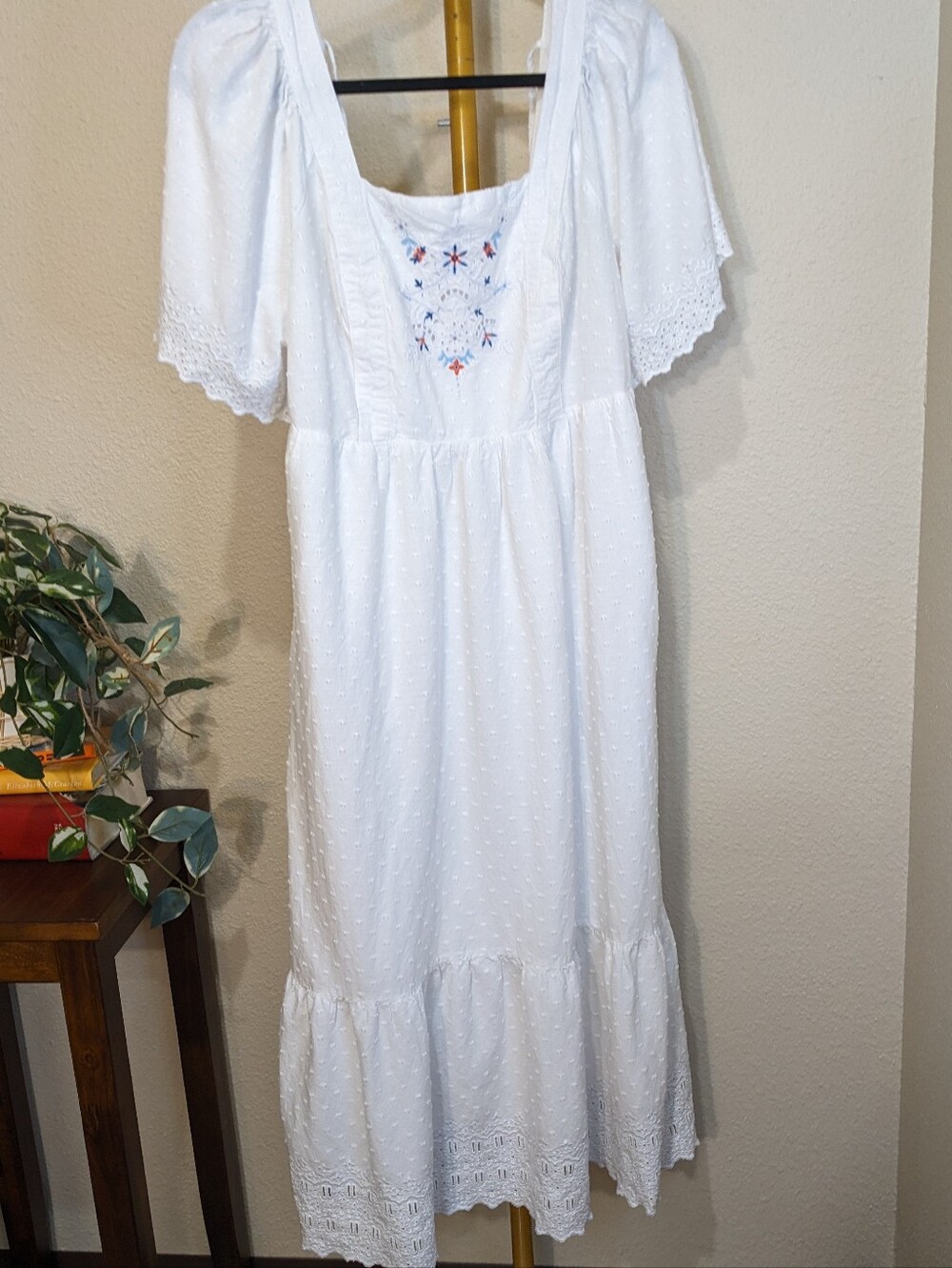 White Swiss Dot Embroidered Eyelet Puff Sleeve Midi Peasant Dress M Old Navy
